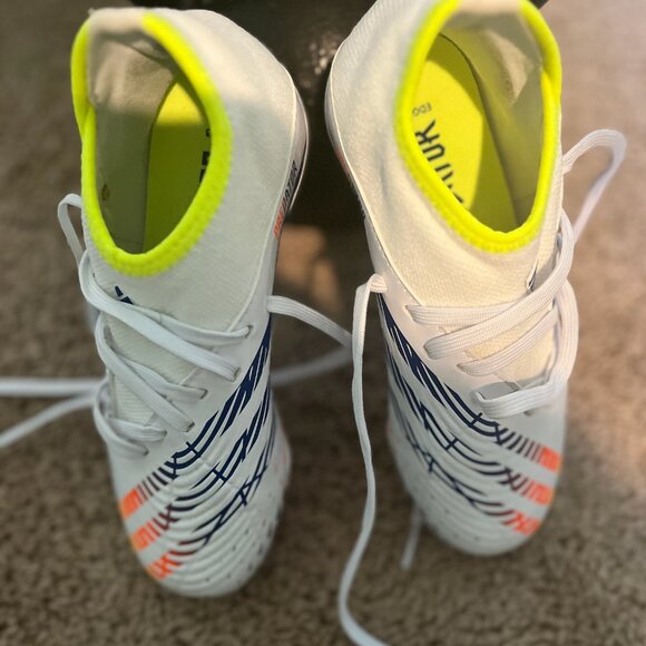 Adidas(GS) Predator Edge.3 MG 'White'Kid's Soccer Cleats - Picture 2 of 10